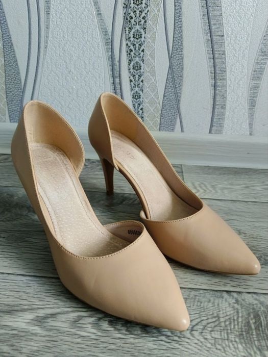 Продам туфли лодочки