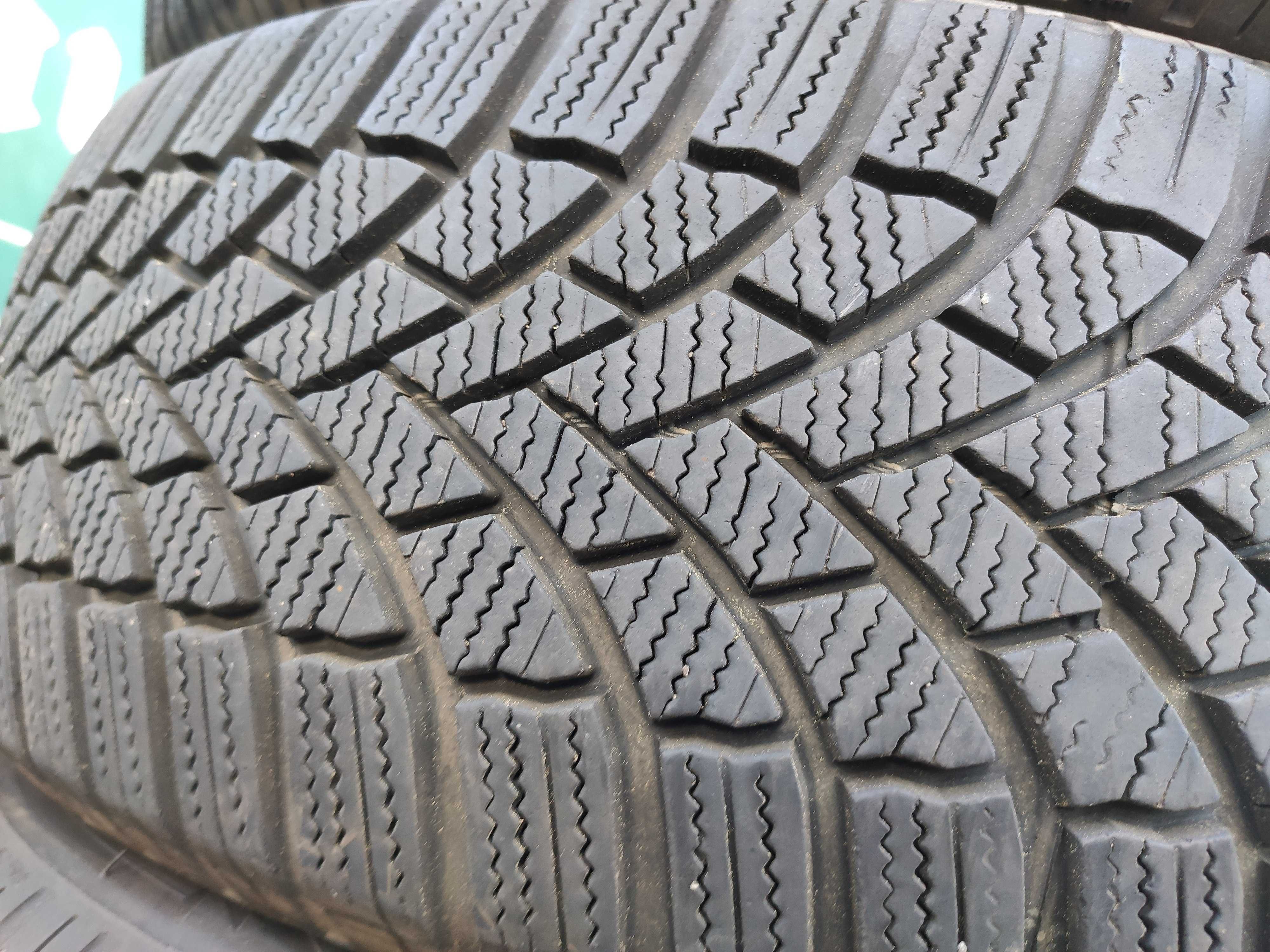4бр Зимни гуми 205 55 16 - Bridgestone