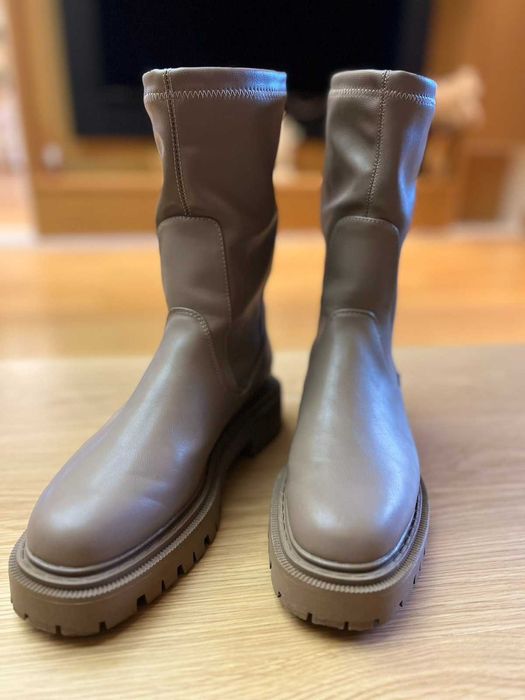 Боти H&M сиво 39 размер