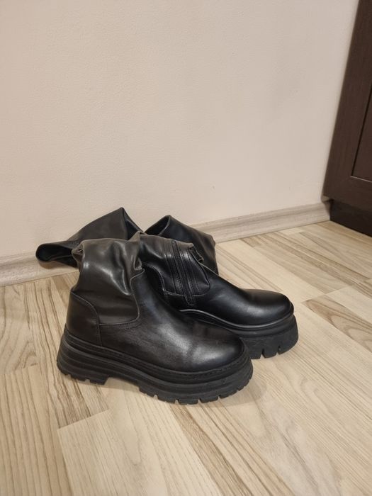 Черни ботуши над коляното, 36 номер