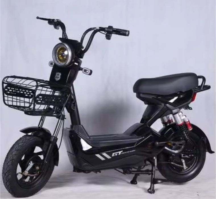 Scuter electric fara permis