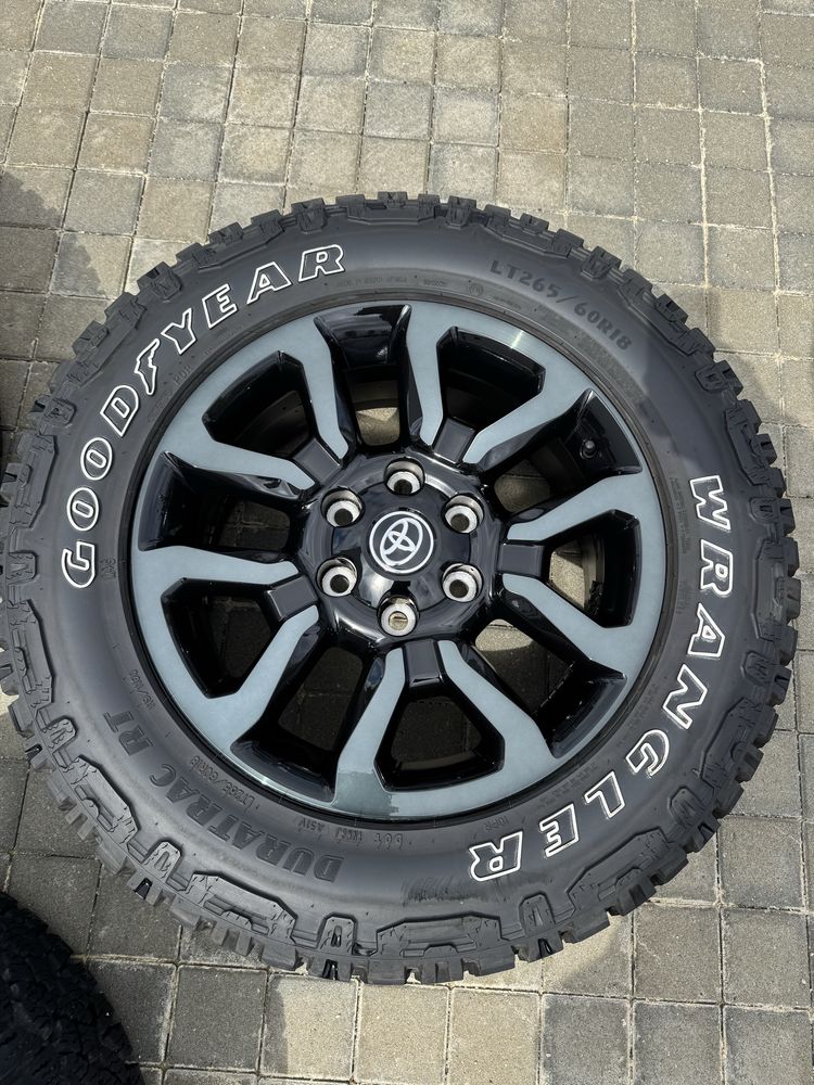 Джанти с гуми за Toyota hilux