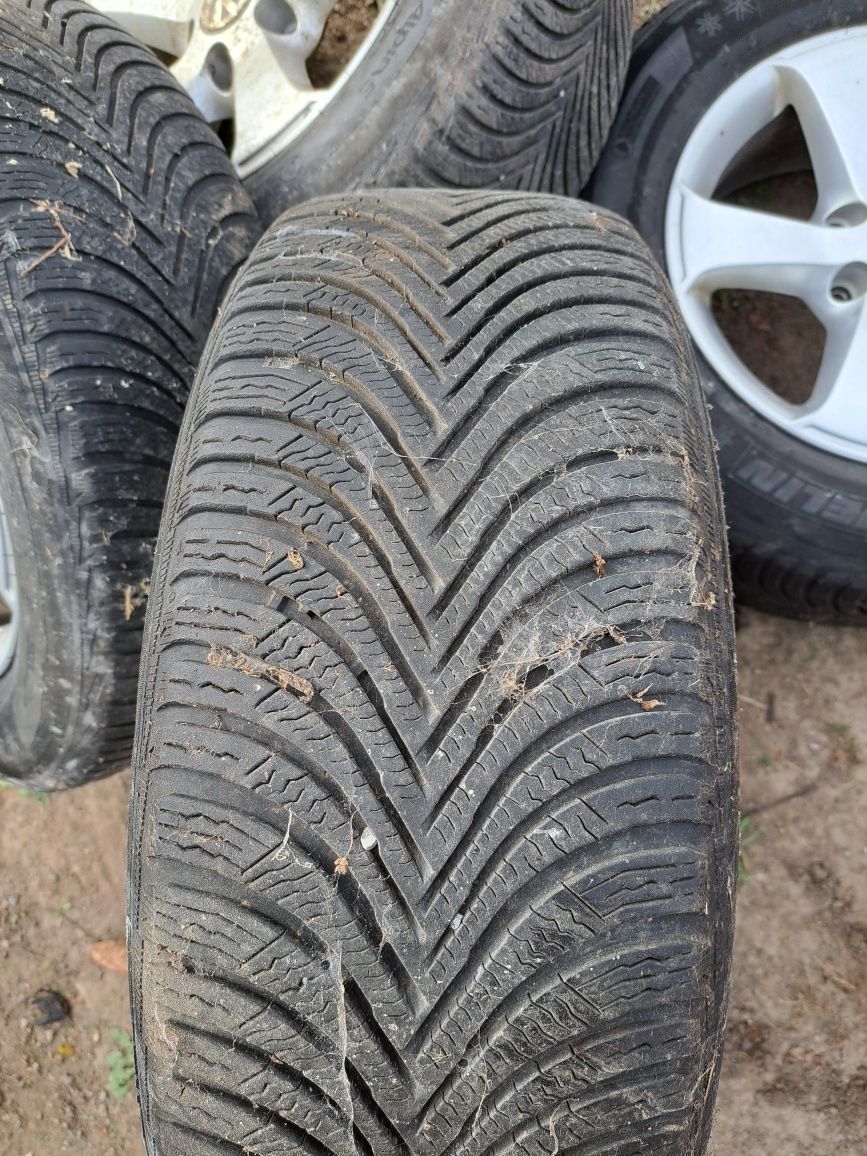 Vând jante aliaj cu cauciucuri de iarnă vw tiguan