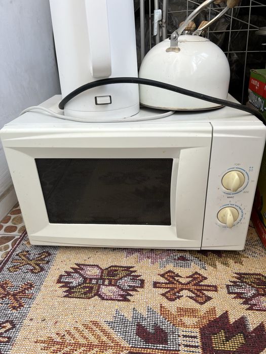 Продам микроволновую печь