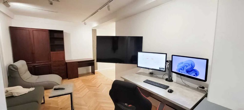 Дава се под наем Двустаен апартамент в София, Център - 55 кв.м за 382.5 € - Снимка #2