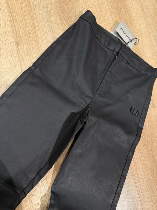 Balenciaga черен промазан панталон