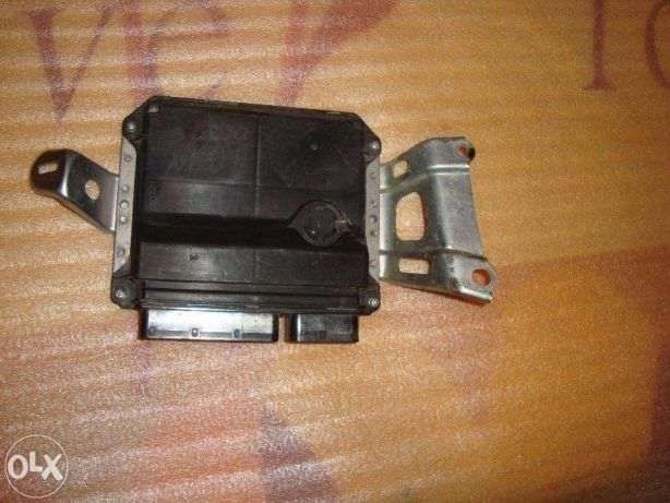 Calculator motor TOYOTA YARIS 1,4 Diesel si 1,4 benzina 16 v originale