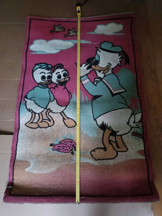 Продавам детско килимче 80/120 см.
