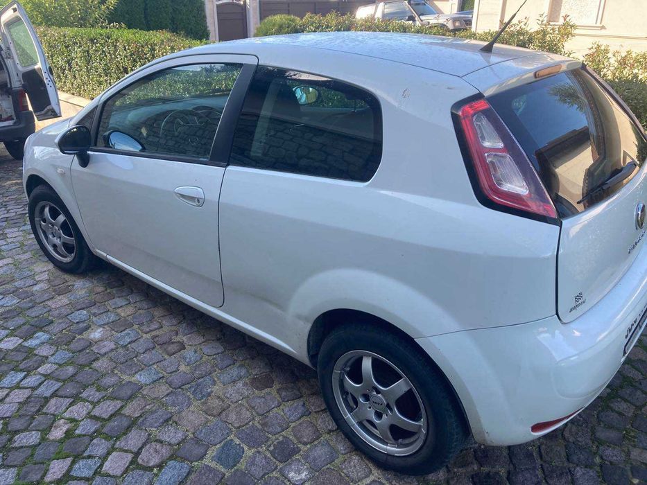 Fiat Punto 1.2 - 2011г.