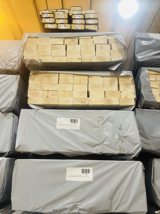 STOC!: Vând grinzi de lemn uscat, rindeluit, KVH îmbinat in dinti