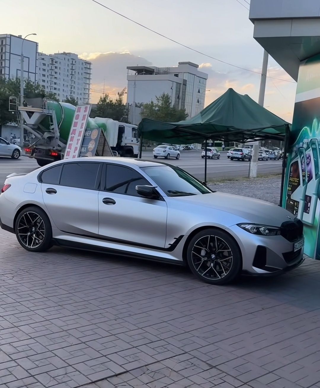Срочно! Продам диски r20 стоял на BMW I3