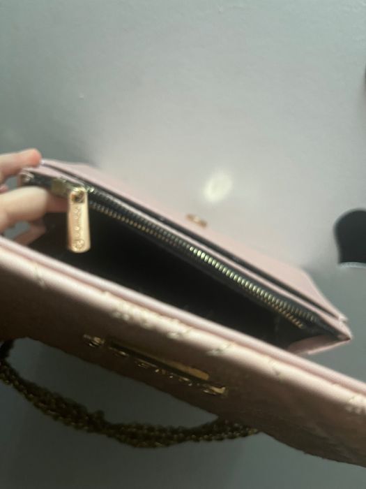 Poseta tip plic Guess