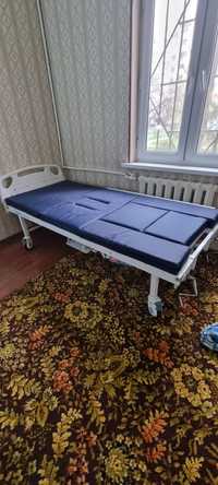 Медицинская кровать для дежачих больных
