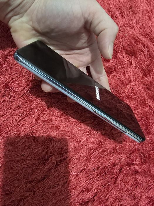 -Samsung S23, Purple, 128Gb, 8Ram, doar telefonul, semne usoare rama,