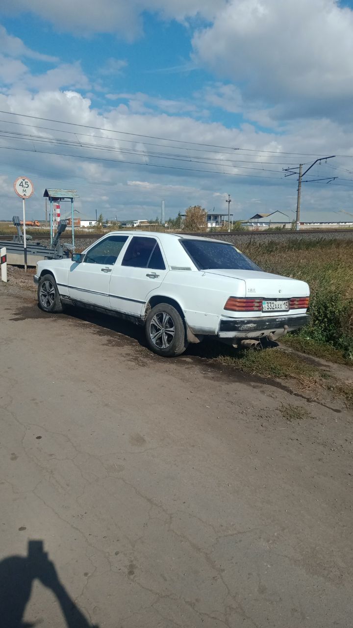 ТоМерседес 190 продам срочно