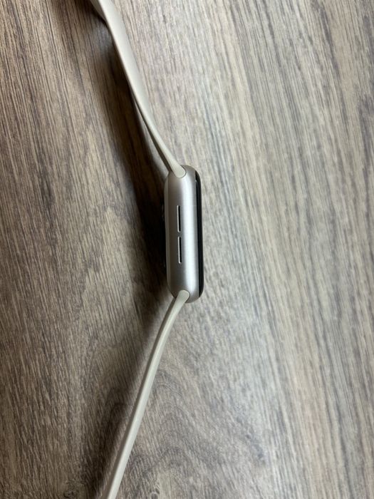 Продавам apple watch SE 2gen