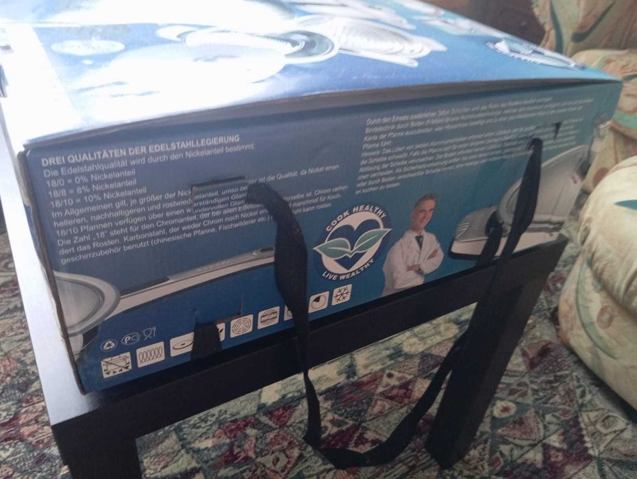 Set vase si accesorii BNM+ Germany complet in cutie nefolosit