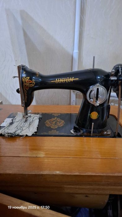 Крачна шевна машина Юнион