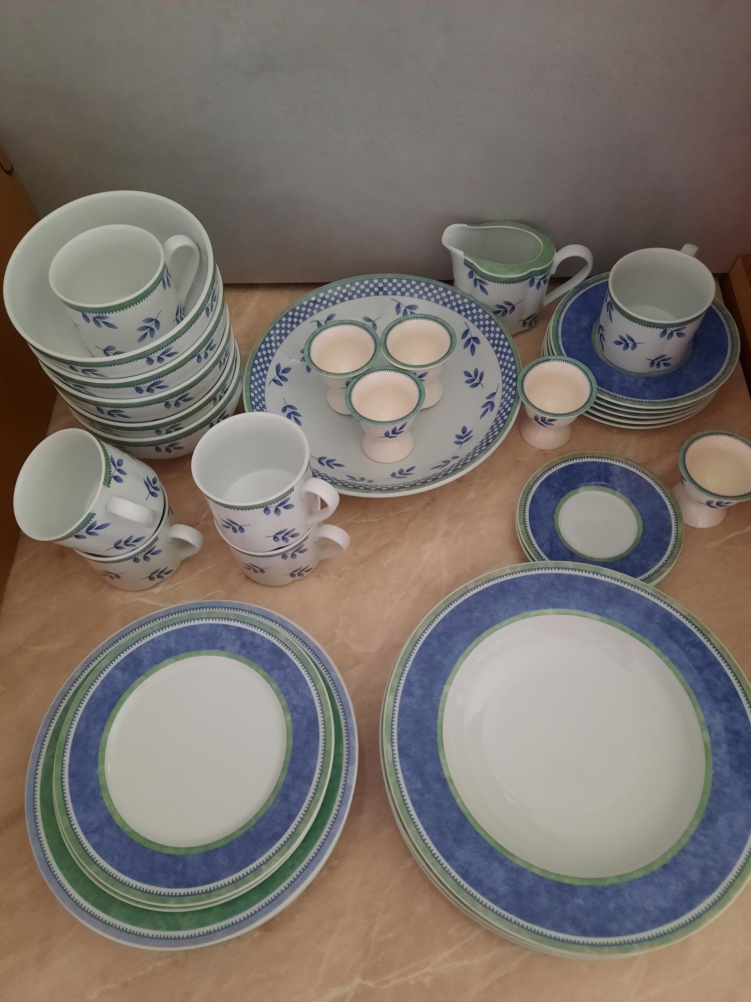 Set Villeroy & Boch, Colecția Switch 3 - 42 piese