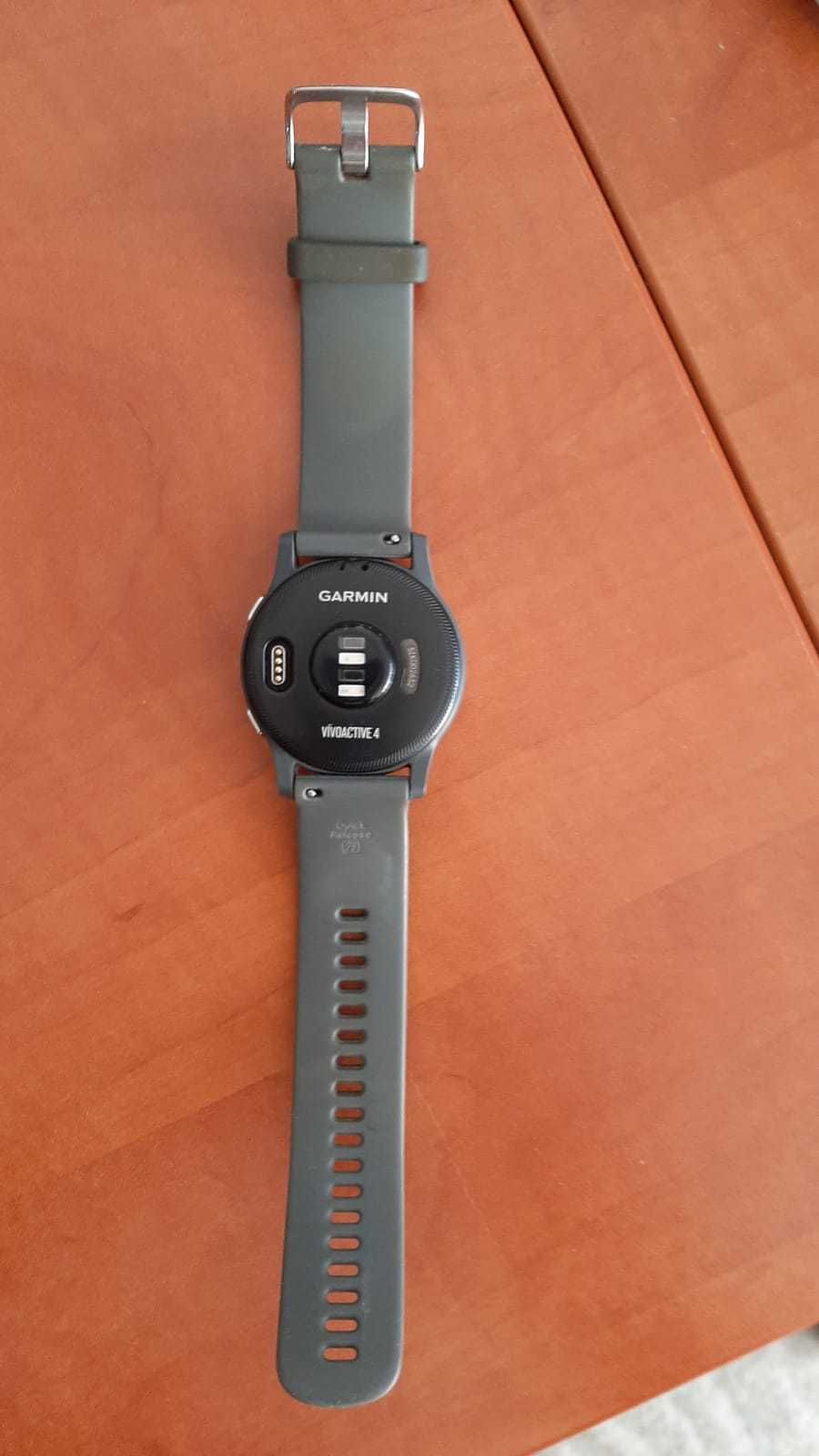 GARMIN Vivoactiv 4