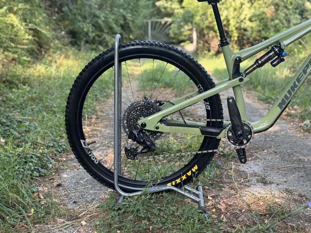 Планински карбонов елосипед NUKEPROOF REACTOR 290 ( M размер)