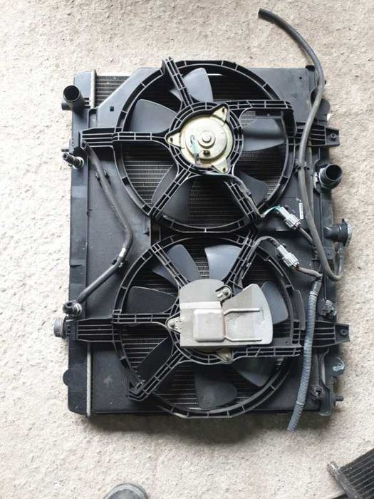 Вентилятор Nissan Liberty