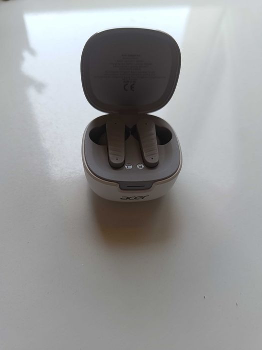 Безжични слушалки Acer с дълбок бас и шумопотискане – нов модел!