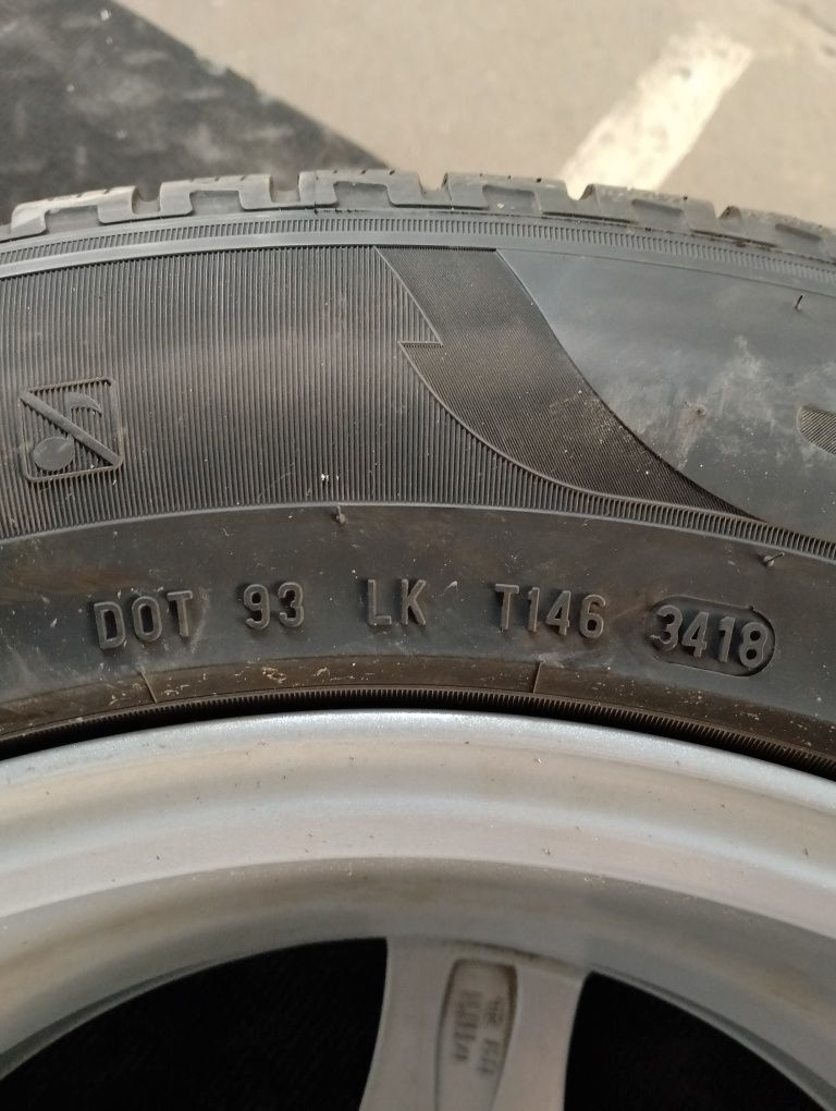 Автомобилни Гуми PireLLi 16"