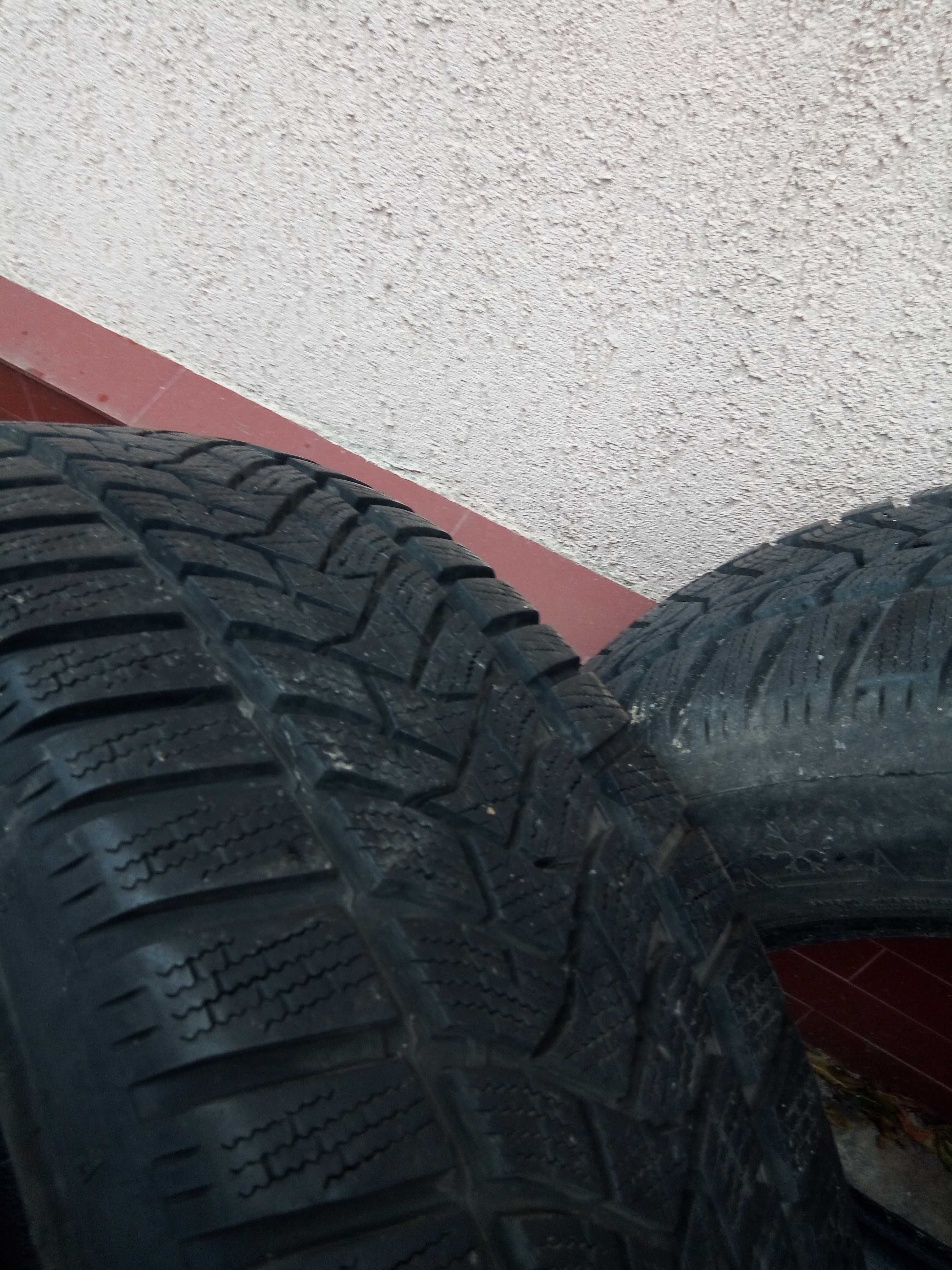 2 buc Anvelope Iarna 215/60 R16 Dunlop WinterSport 5