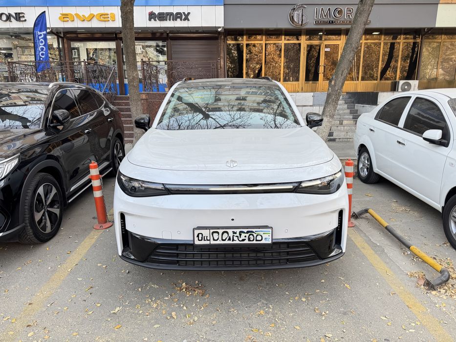 Leapmotor C16 2024 Белый Гибрид 2 позиция