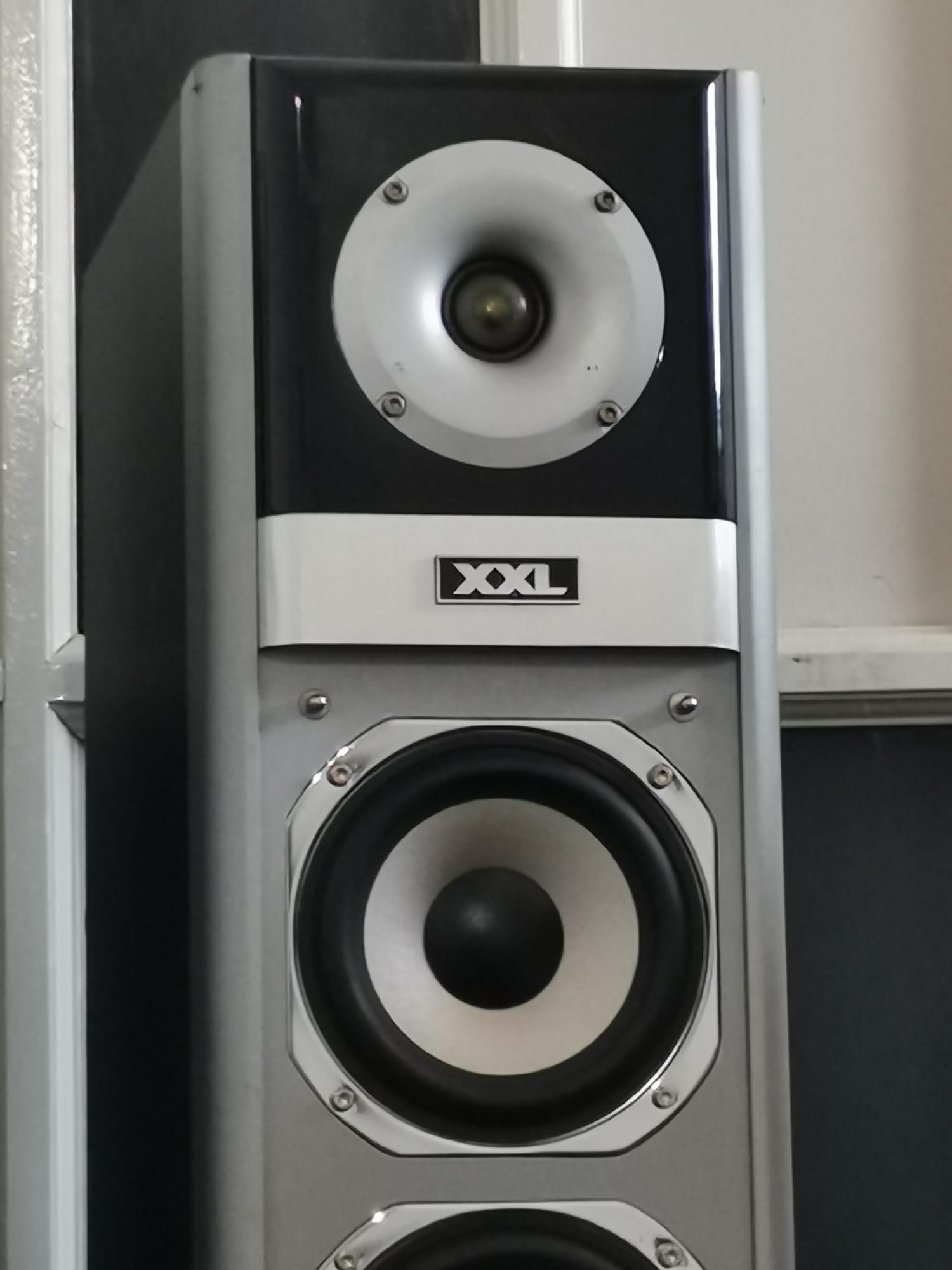 Boxe camera quadral xxl ADX SET 2000 Incinta acustica deosebită