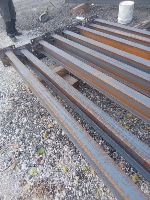 Vând hală metalică 8 m lățime cu 15 m lungime cu 4 m înălțime din prof