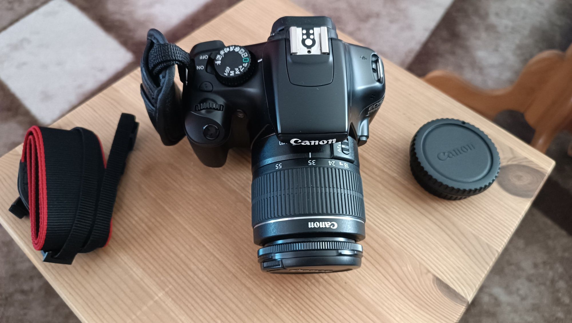 Фотоапарат Canon EOS 1100D