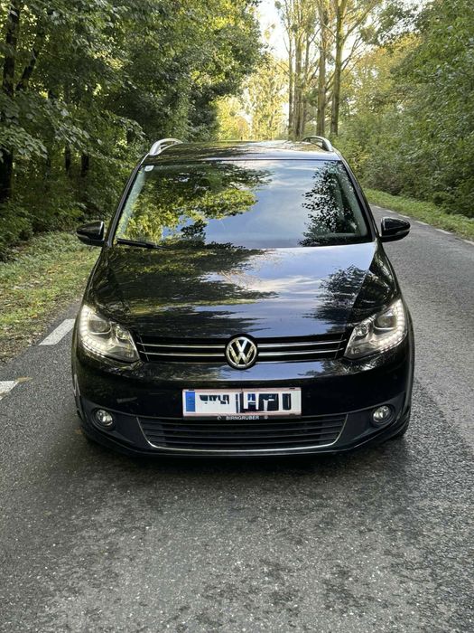 Volkswagen Touran Karat 1.6 BMT TDI DSG – 105 CP – Automat – 2015