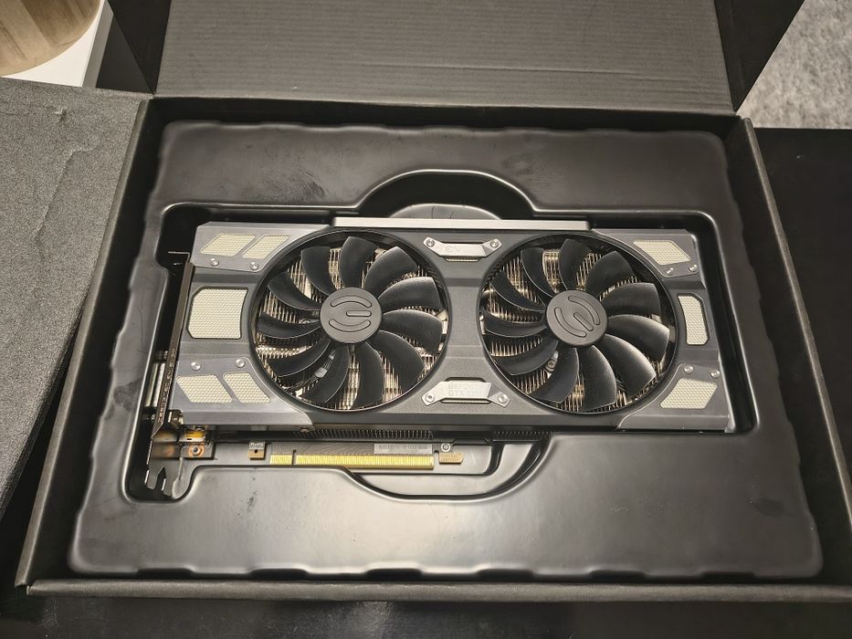 EVGA GeForce GTX 1070 FTW2