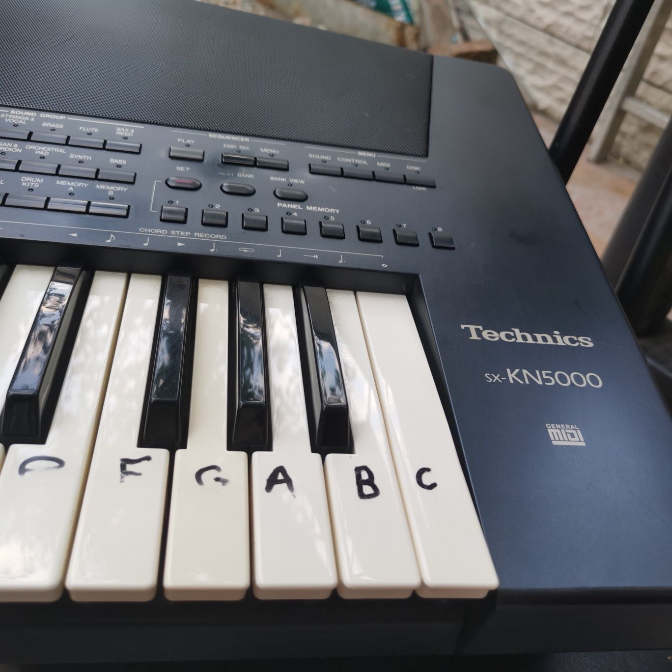 Technics  sx-KN 5000 midi