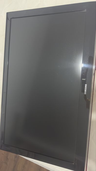 Телевизор самсунг в хорошем состоянии