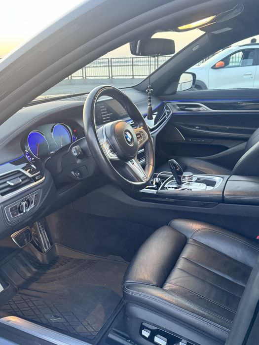 Bmw seria 730D XDrive, 2019, km reali, M-sport pachet, faruri laser