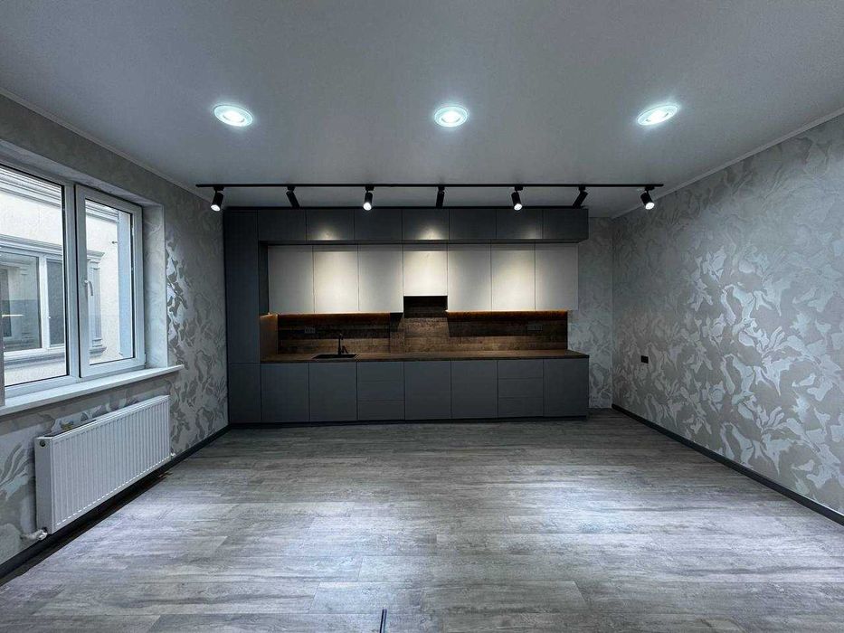 Продаётся современный таунхаус в евростиле с новым евроремонтом !