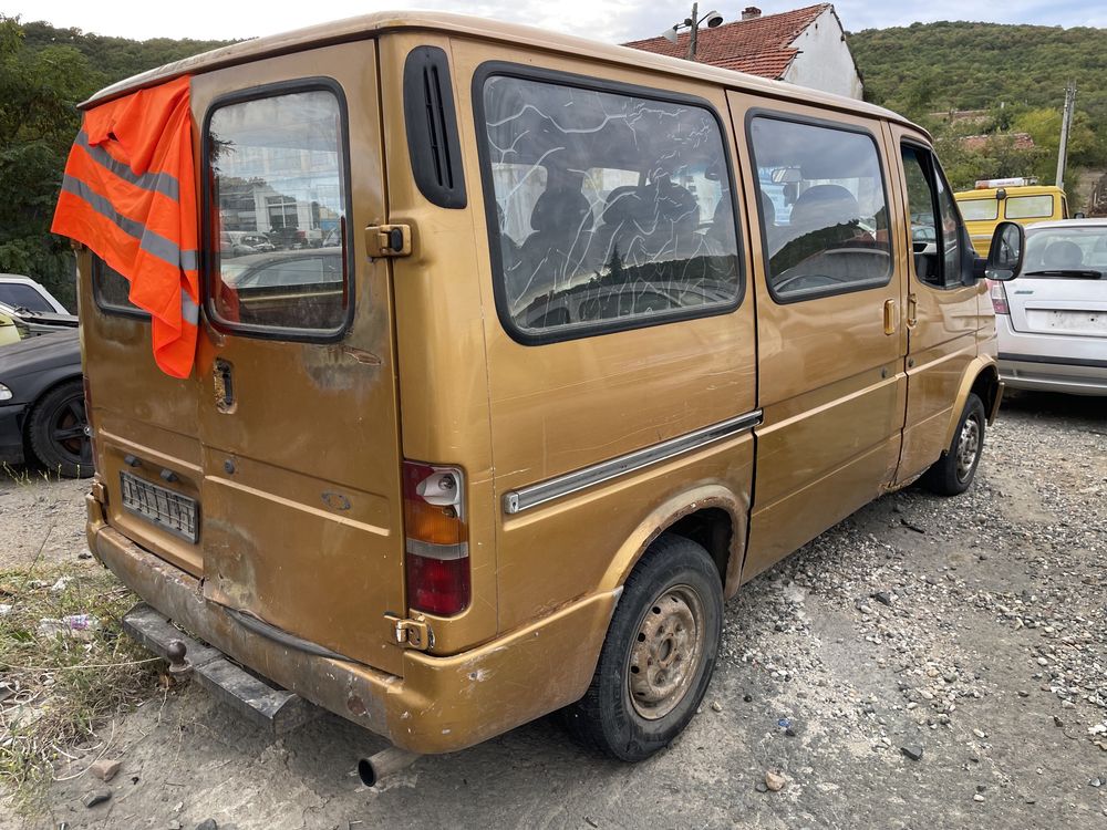 Ford Transit 2.5d 1995 На Части