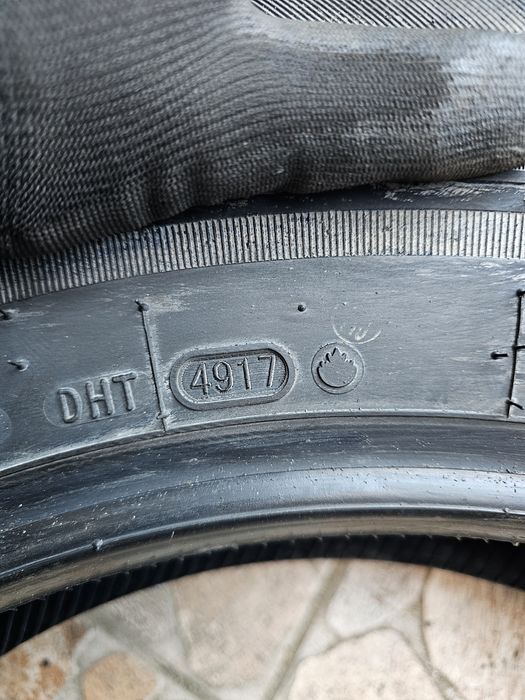 Anvelope 255/70 R18 H/T Wrangler / Defender