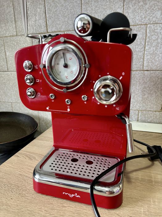 Espressor manual Myria MY4052, 1.25l, 1100W, 15 bar -stare foarte bună