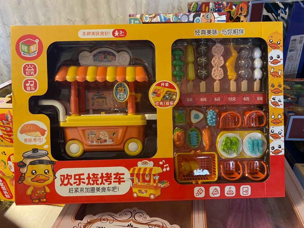 Игрушки новые в коробке