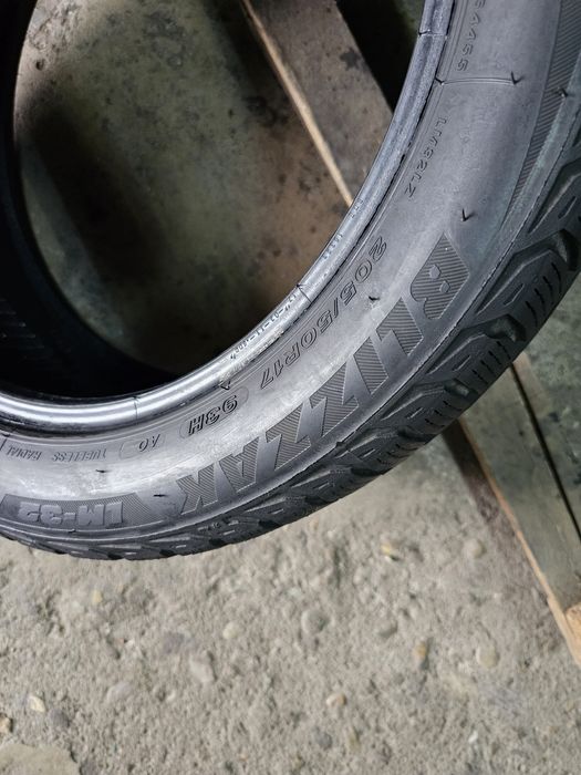 4 anvelope iarna 205 50 17 Bridgestone