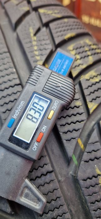 2 Anvelope ca noi Toyo 215 65 R15 M+S