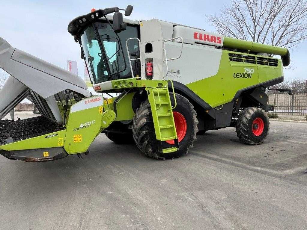 Combina CLAAS Lexion 750