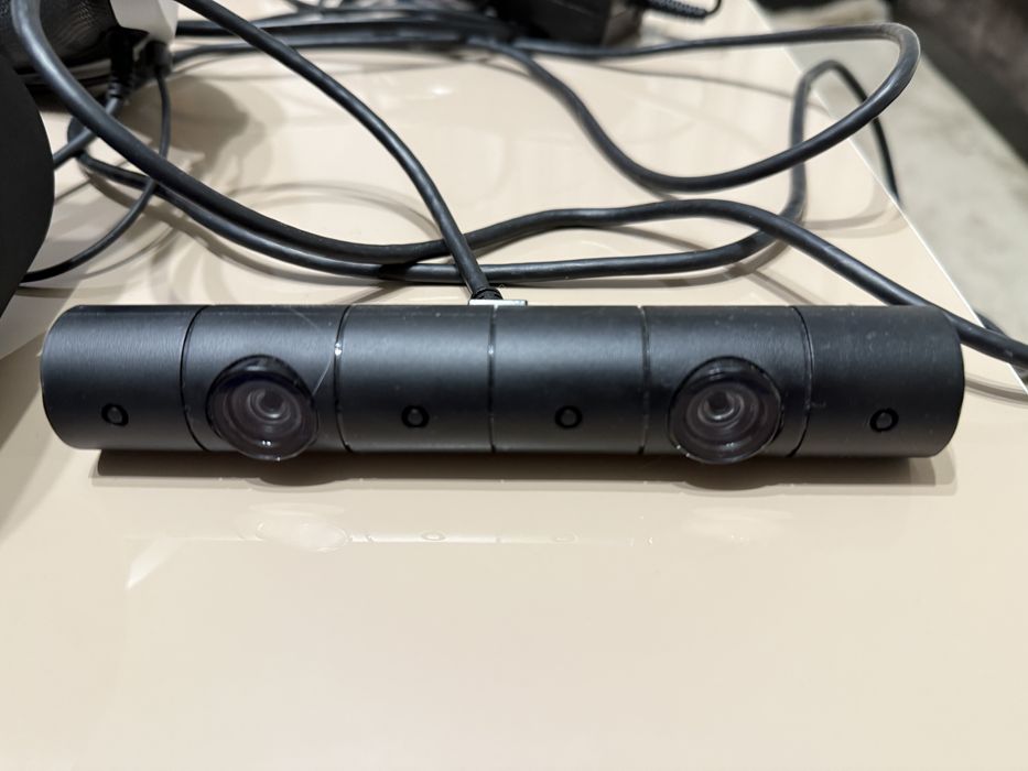 Set VR pentru PS4 + adaptor pentru PS5 + jocuri