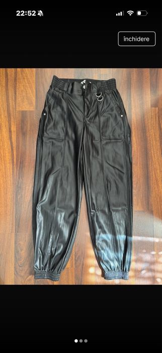 Pantaloni de piele