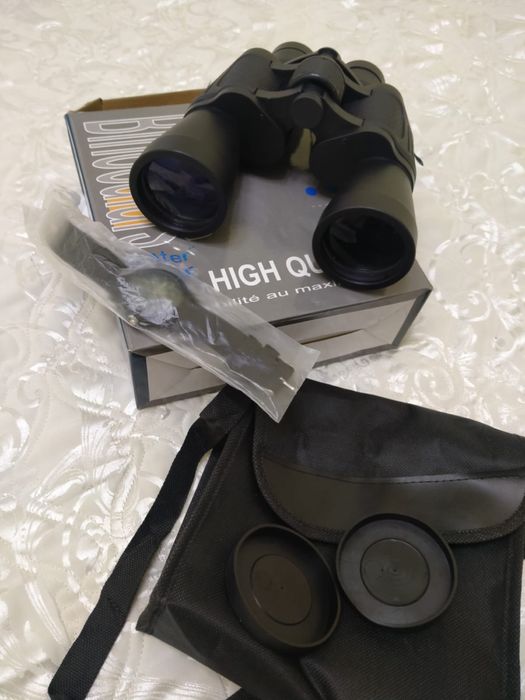 Бинокль продам в комлект часы в подарок