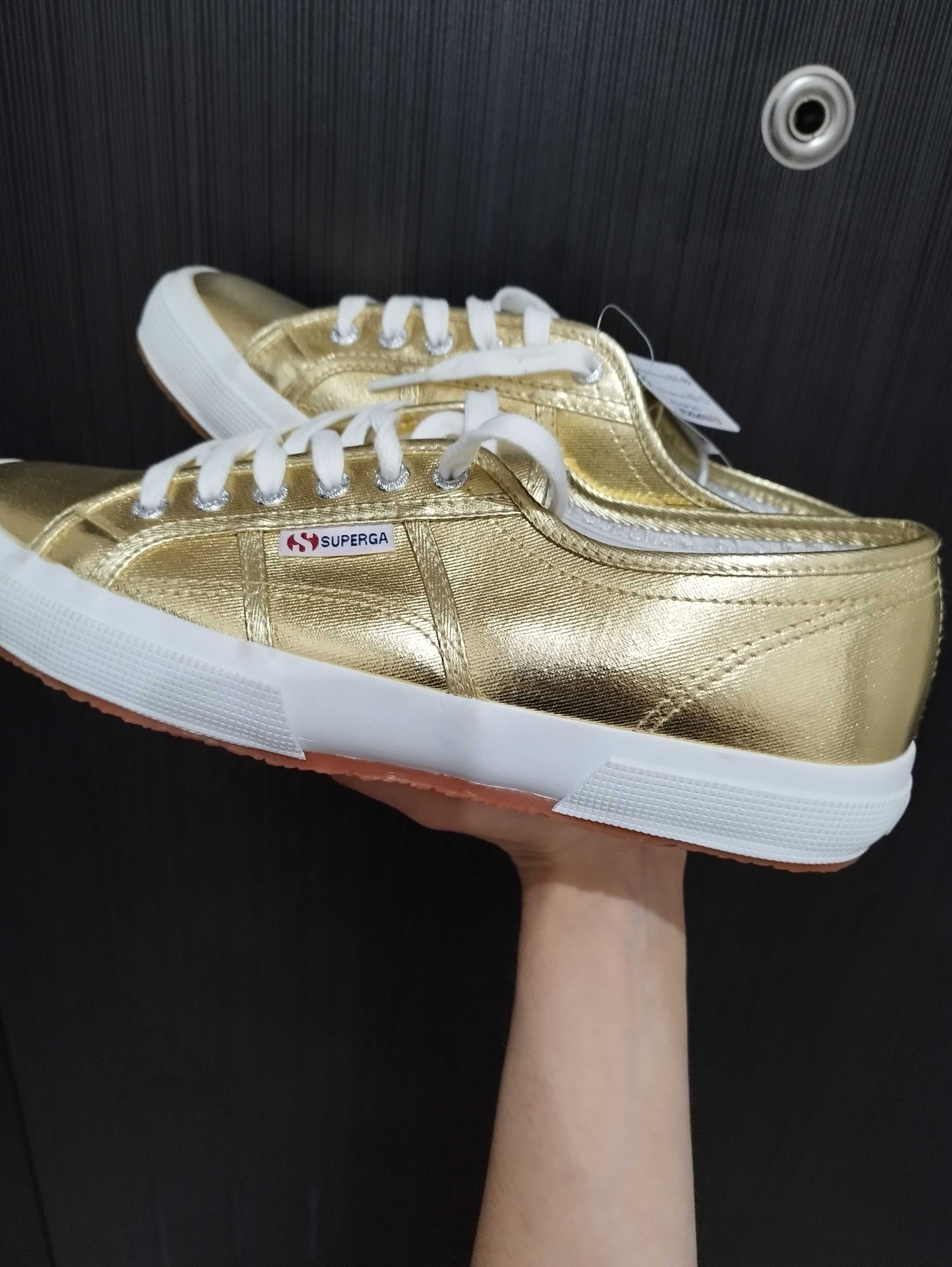 Оригинални мъжки кецове Superga